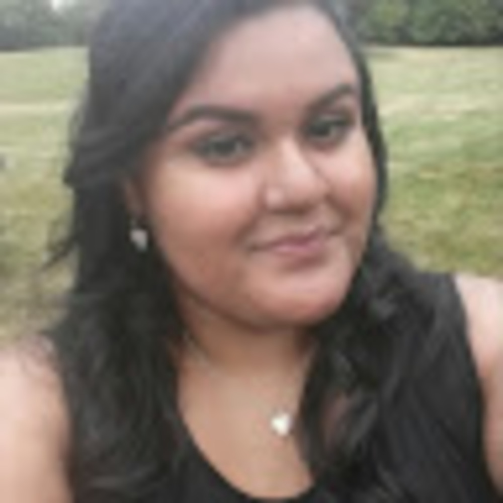 Meet your Posher, Samia